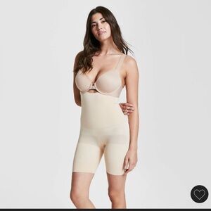 NWT! Spanx assets shape wear